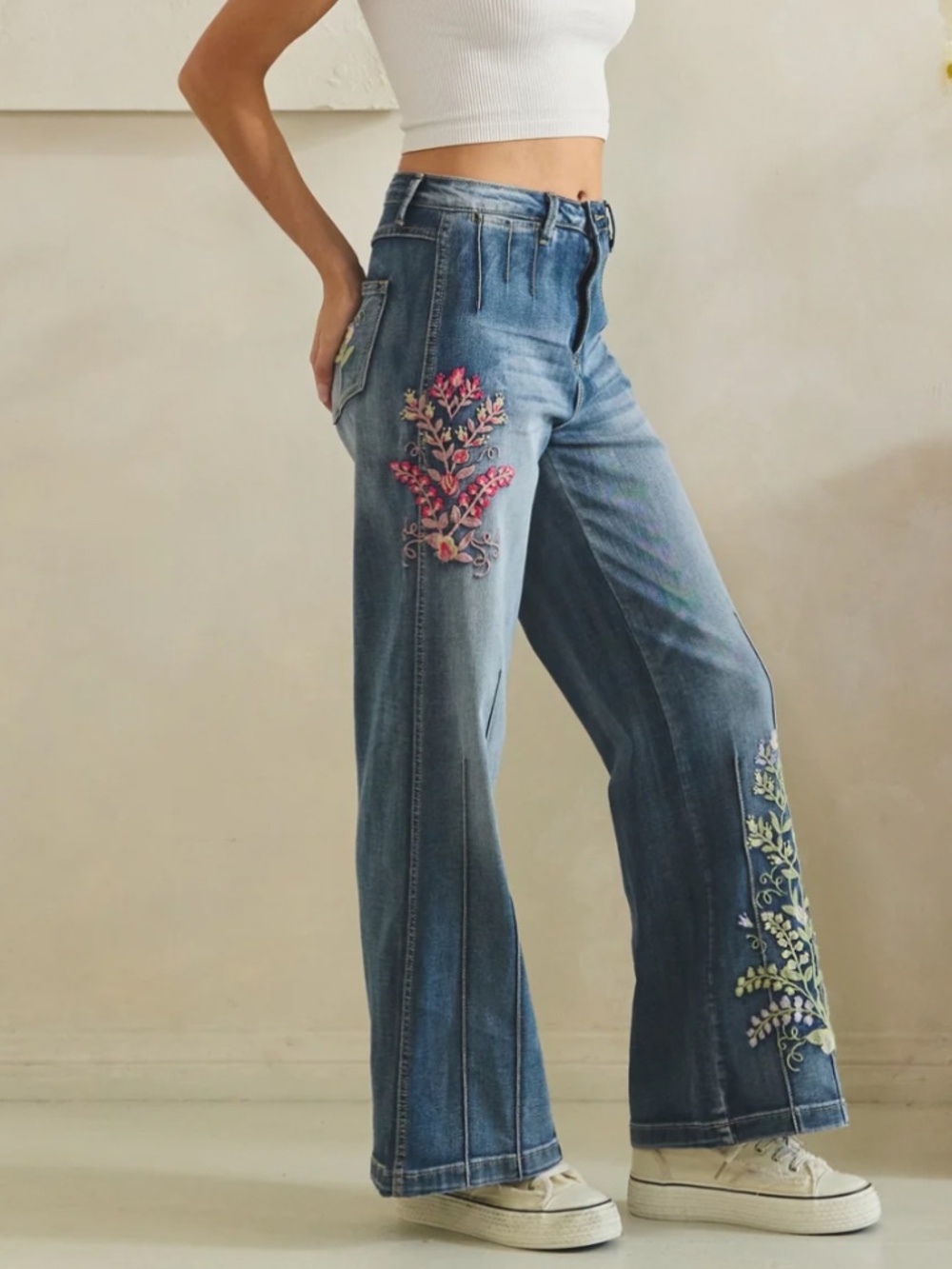 🎉 OLI & HALI “Big Sky“ OLI and HALI DARTED PANTS WITH FLORAL EMBROIDERY 61A - Picture 2 of 9